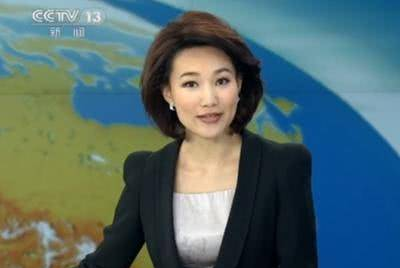 原来央视女主播都是戴假发上镜，摘下假发后的她们变化太大！