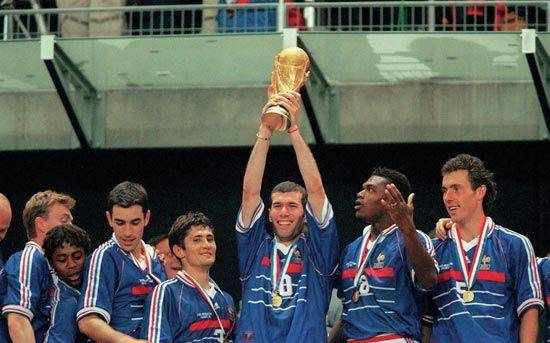 1998年世界杯回顾：法国主场夺魁 大罗决赛失魂
