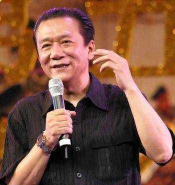 侯耀文临终前向郭德纲曝了哪些相声黑幕？令郭德纲流泪长跪不起！