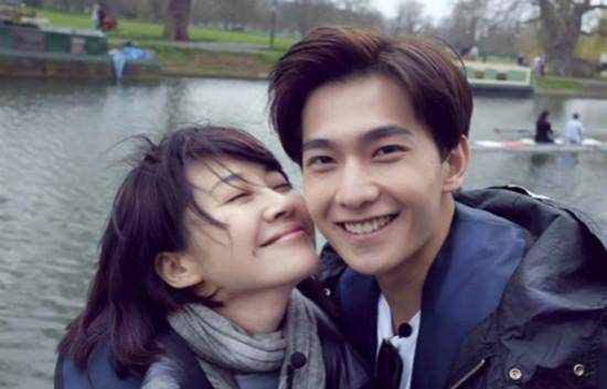 看了许晴年轻时照片，终于知道为啥32岁才有人夸她美，脸盘有点大