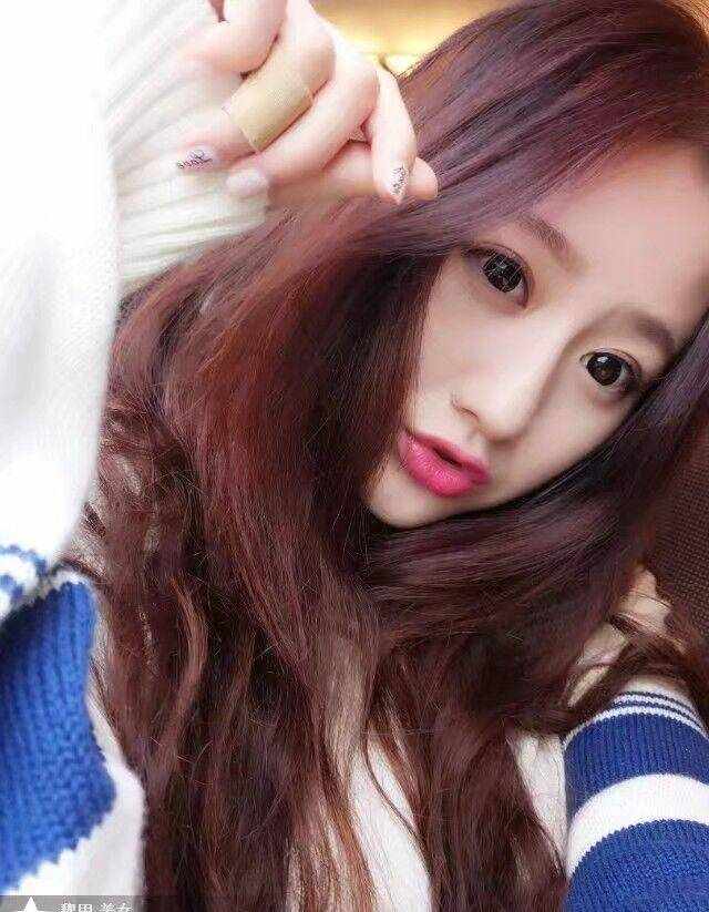 扒皮 快手网红魏思美女个人背景