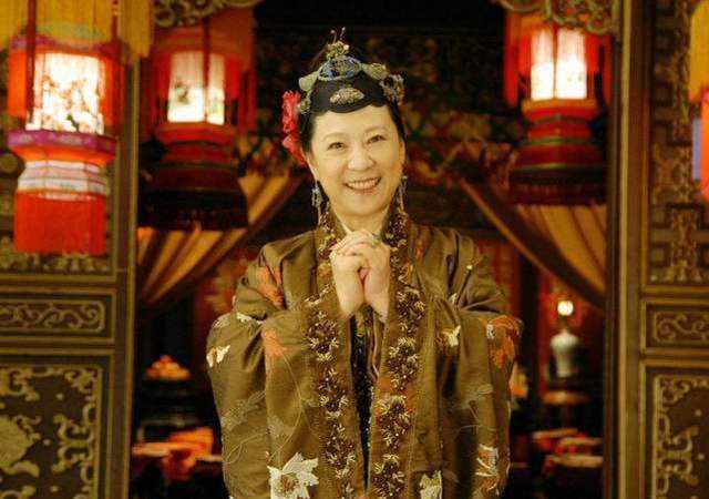 原来王馥荔儿子是他，也是演员，39岁才走红，现40岁越来越帅