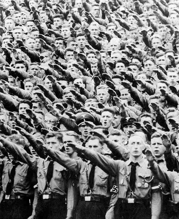希特勒青年师 军史丨“希特勒的男孩”——纳粹德国时代的德意志青少年