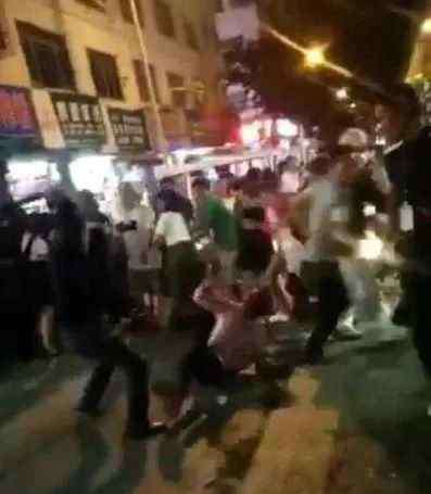 广西13鹰打架视频 网传广西南宁打架斗殴，视频不忍看！警方通报来了