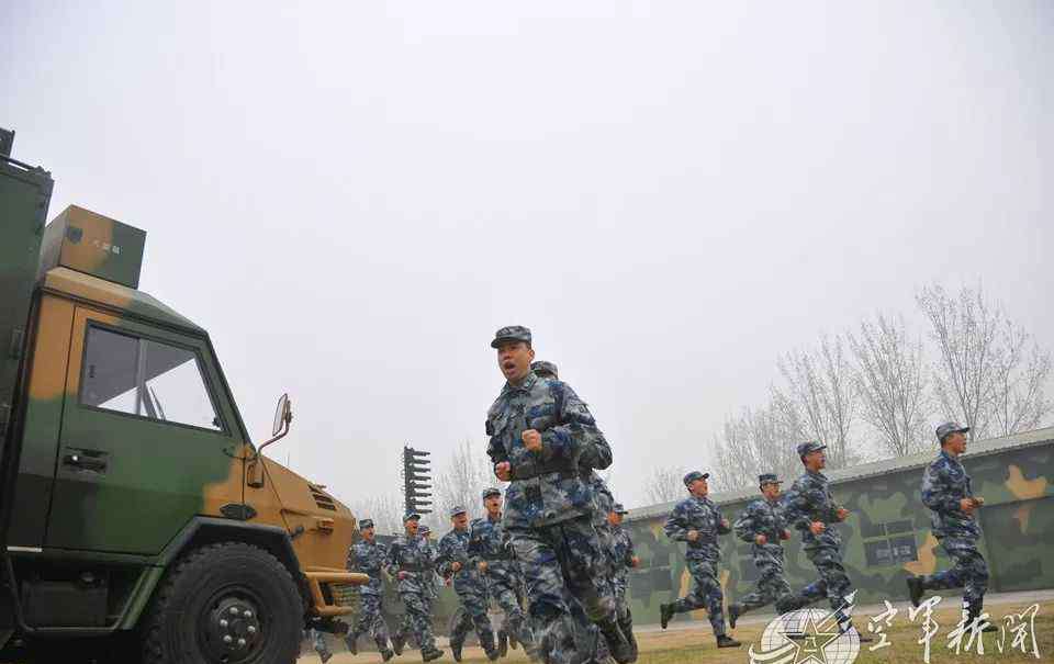 杜洪 兵王先锋之杜洪强：22年炼成“兵专家”，带出一批“电磁杀手”