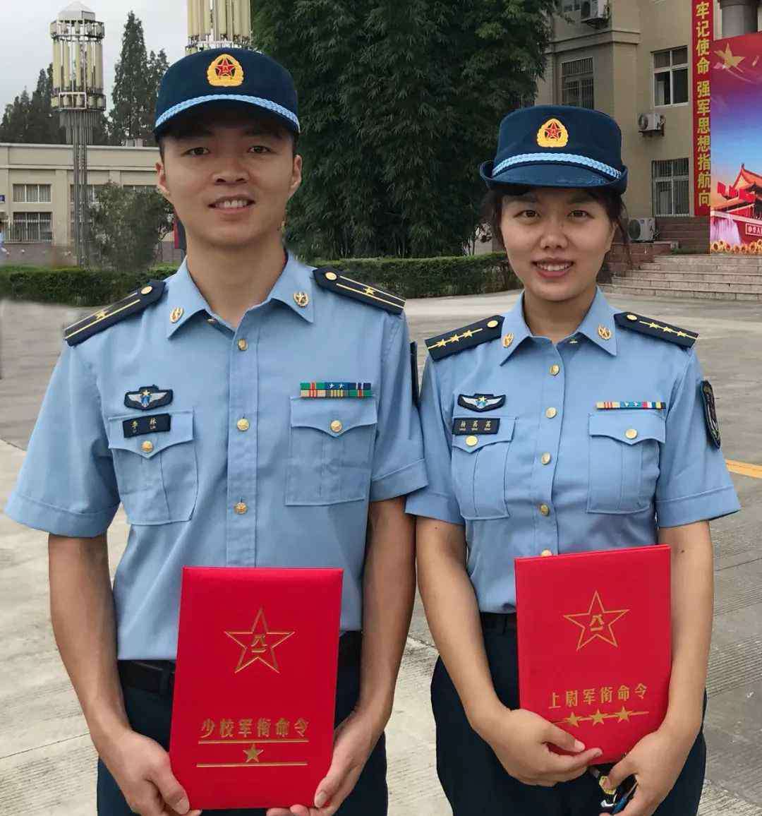 我看见天空很蓝 “望天族”月圆花好，其实别有一番滋味
