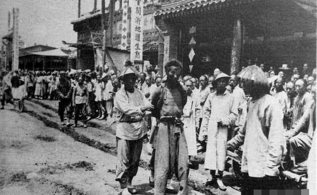 戊戌六君子被斩顺序 戊戌六君子被斩时，慈禧为什么下令必须用钝刀？光绪看了都难受！