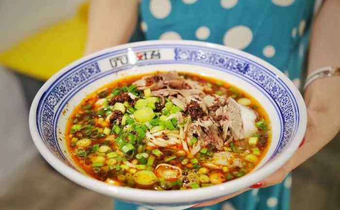 河南人口碑 郑州这家口碑排第一的饸饹面，究竟为什么这么火？老板说出了原因