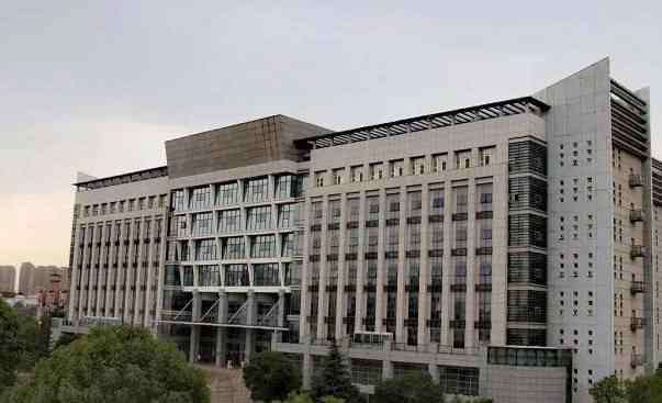 师范院校排名 武汉市内排名第二的师范大学，考上就有铁饭碗，超一本10分可报考