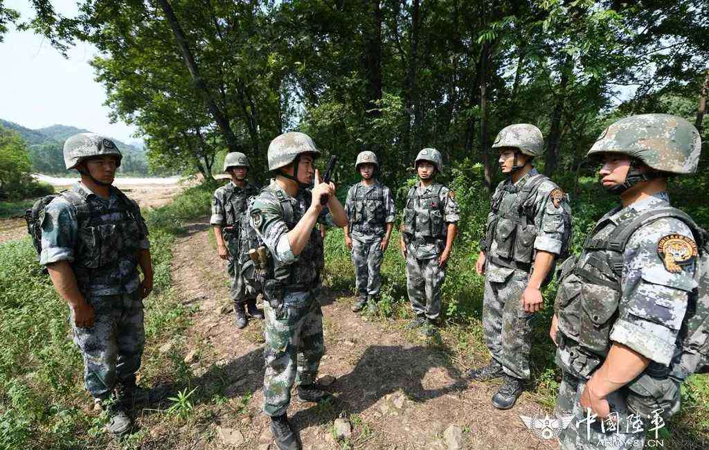 射击的动作要领 从“入门”到“精通”！特战旅兵哥哥教你快速掌握手枪射击