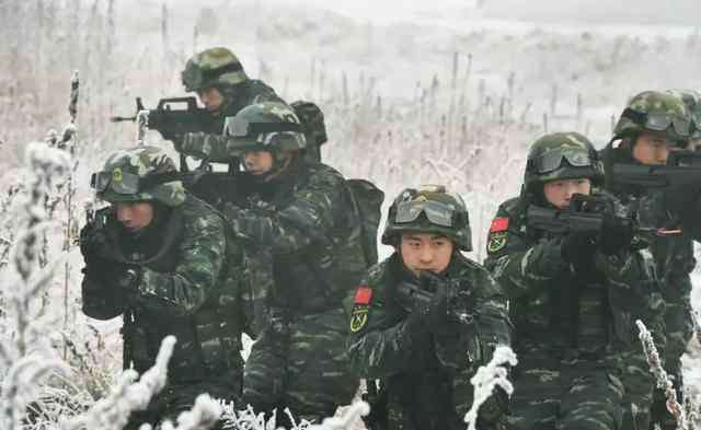 武警是警察还是军人 他们是警察还是军人？武警部队和解放军到底有什么区别？