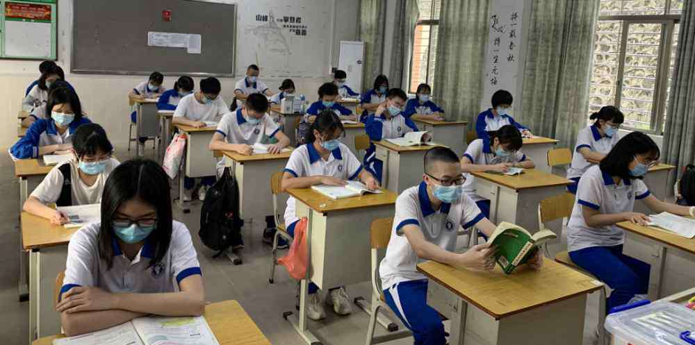 台山新宁中学 台山返校首日！看看学生们怎样上课、吃饭…