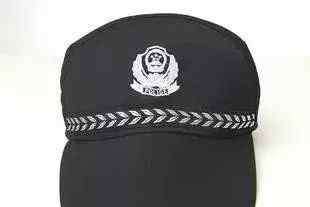 警察帽子 警用大檐帽，想说爱你不容易