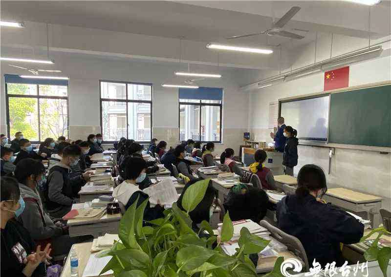 路桥中学 昨天，央视报道台州高三初三复学！