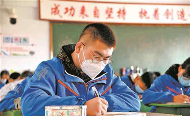 开学的英文 “开学”的正确英文表达是什么？网友：open school