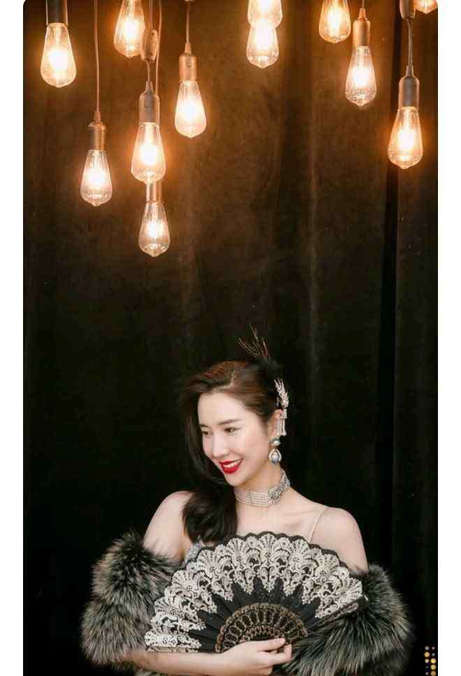 珠宝设计学习 总裁夫人给张大奕趁虚而入的时间去学习珠宝设计，如今设计的珠宝如何