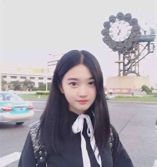 中国民航大学乘务学院 中国民航大学乘务17级女神，未来的空姐，优雅有气质！