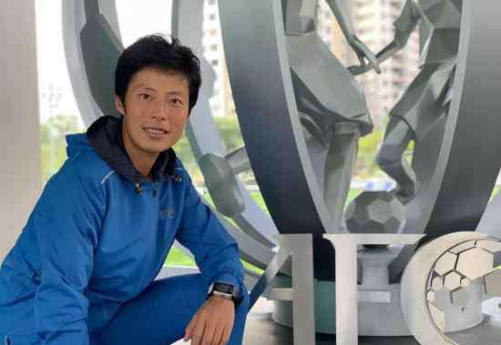 最新足球裁判规则 走向世界舞台的中国女裁判 每年都学习新的足球规则