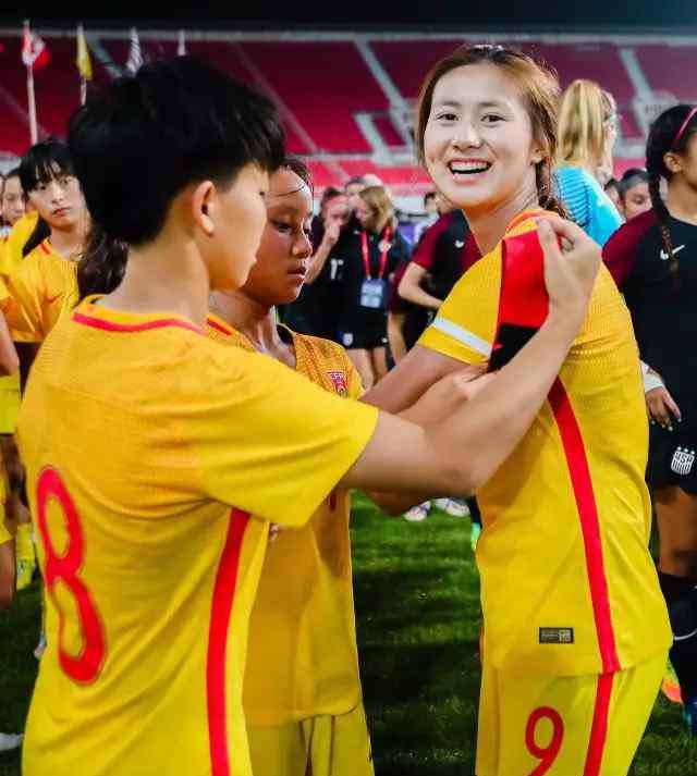 沈梦雨 女青前队长因迟到涂口红被开除+禁赛 曾闪耀世青赛