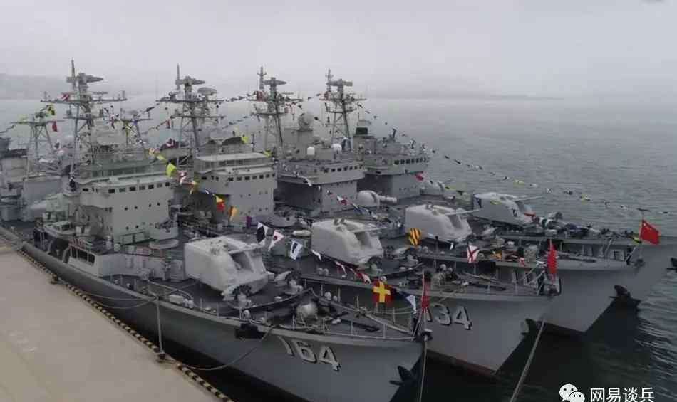 湛江号 中国海军同时退役四艘军舰，战力不减反增，两大悬念引人关注
