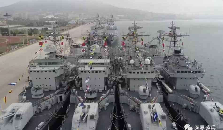 湛江号 中国海军同时退役四艘军舰，战力不减反增，两大悬念引人关注