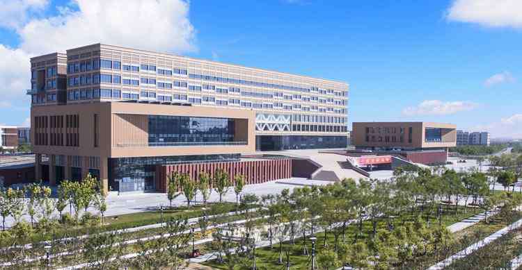 河北二本院校 河北改名最“成功”的大学，校名像双一流，其实是所二本大学