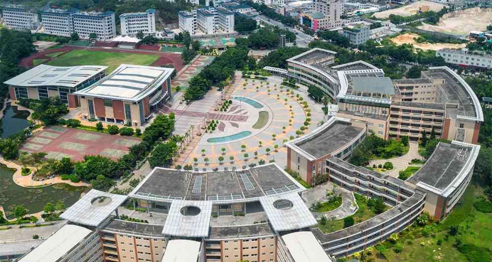潮州高级中学 广东潮州四所实力很强的高中，你知道有哪些吗？