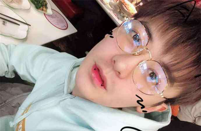 赵志伟女朋友 赵志伟个人资料女朋友 玩弄女生的感情真的吗