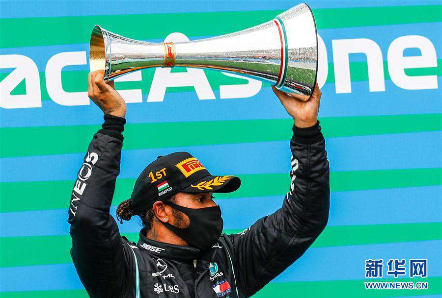  F1匈牙利站：汉密尔顿夺冠