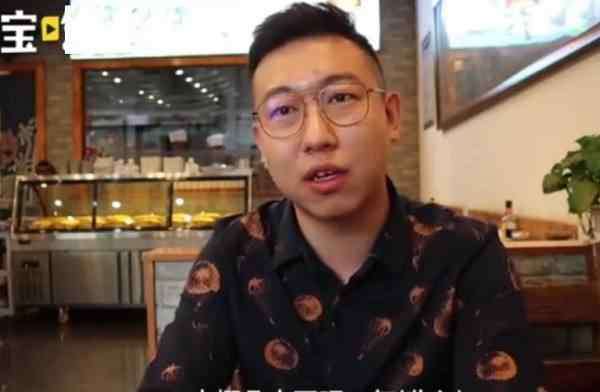 大学开店 上大学不仅能结婚还能开店，小伙大学开店考研双成功，年入数十万