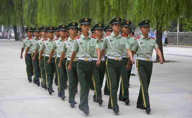 在校大学生入伍 在校大学生当兵有哪些待遇和好处呢？