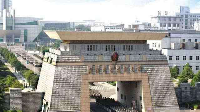 国防科技大学怎么样 国防科技大学无军籍，将来就业怎样？这可能是最好的答案
