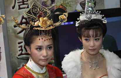 尤小刚前妻 尤小刚前妻邬靖靖照片和个人资料