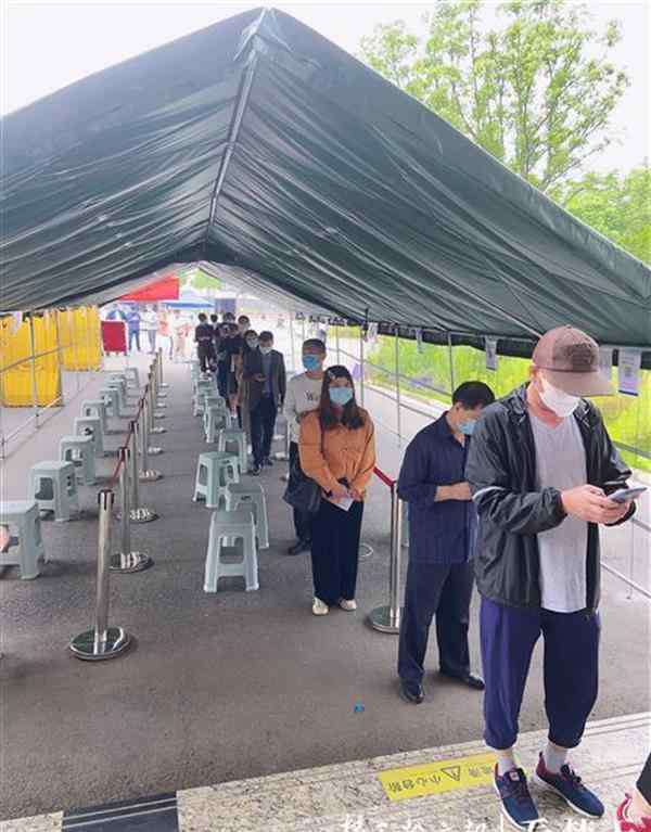 武汉大学人民医院东院 复诊首日接诊近千人，武汉大学人民医院东院全面恢复正常诊疗秩序