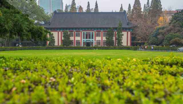 南京动力高等专科学校 江苏最好的两所师范大学，除南京师范大学外，这所常被误认为211
