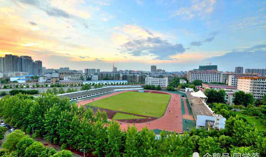 湘南医学院 该学院曾经与湘雅医学院齐名，被合并后名存实亡，如今重出江湖