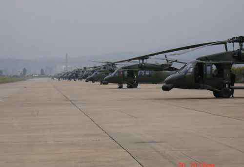 黑鹰基地 不止“黑鹰”：遍布中国海陆空军的“西方四老”，至今老当益壮