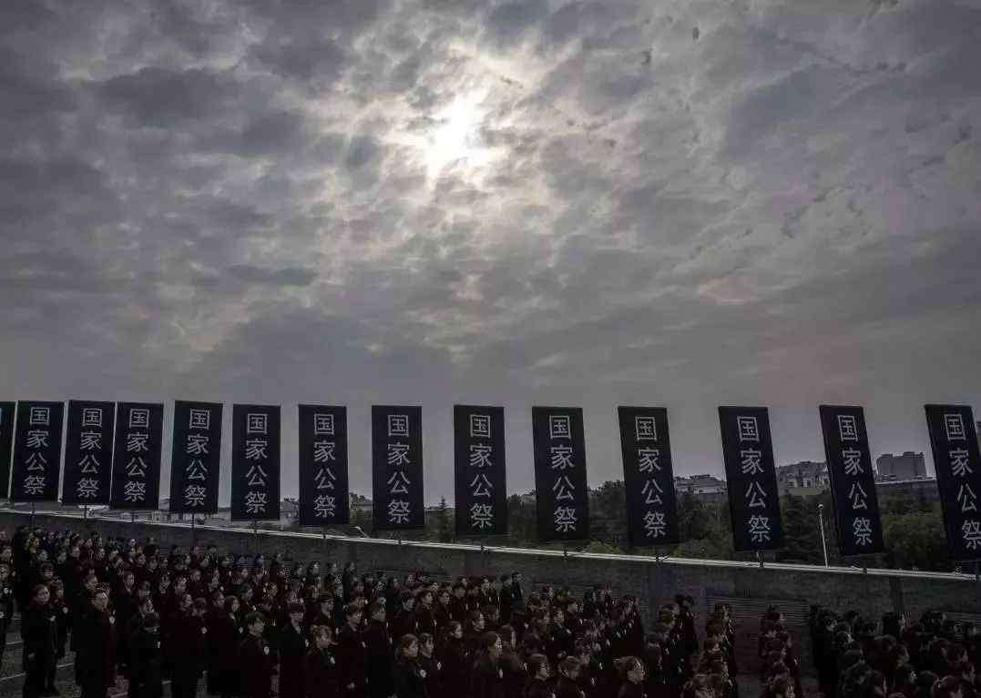 和平大钟 国家公祭，也在讲述“战争与和平的辩证法”