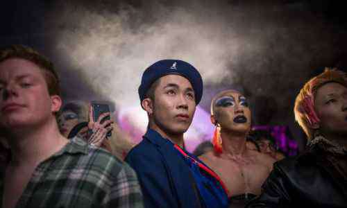 变装皇后 上海变装皇后：走进夜色酒吧的他们，才是真的自己 | 谷雨影像