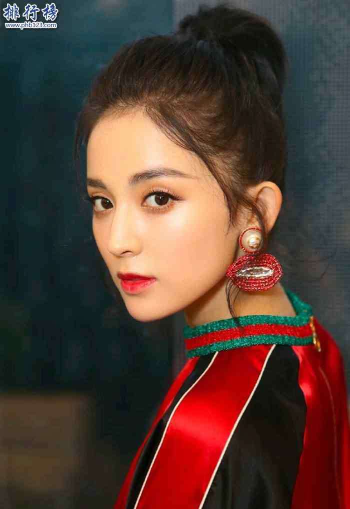 刘诗诗和杨幂谁漂亮 2018年中国十大美女排行榜 中国最美女明星排名都有谁