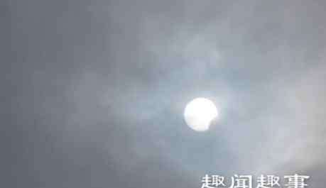 阿里日 最佳观测点！90秒看西藏阿里日环食 金色圆环闪耀天空