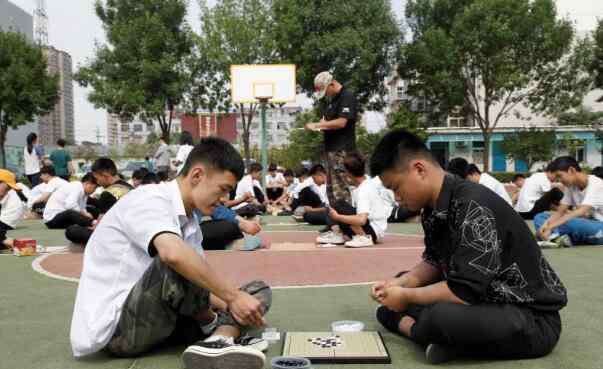 邯郸四霸 邯郸第四职业中学力推五子棋 校园棋王赛成功举行