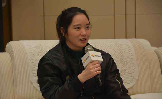 成都麻将技巧 川麻美女冠军：比赛竞技性很强 提升麻将技术