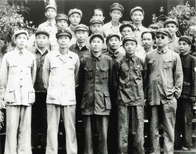 李作鹏将军 李作鹏长征时立大功，死后最高规格葬八宝山，追悼会却中途叫停