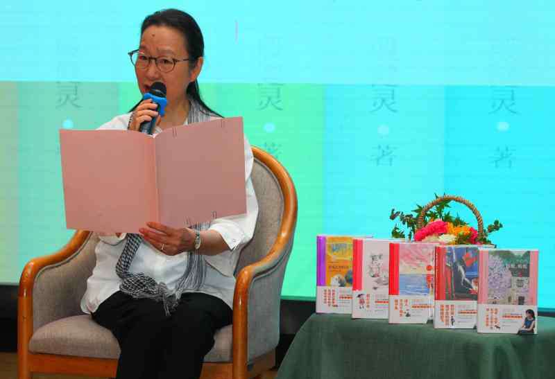 赵丽宏的作品 奚美娟助阵她的作品诵读会，赵丽宏称她“安静而不安分”