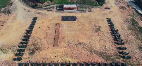 加榴炮 旧思维与新装备 从国产155毫米车载加榴炮列装说起