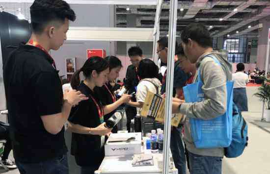 hyperice HYPERICE出席上海体博会 新版筋膜枪粉墨亮相