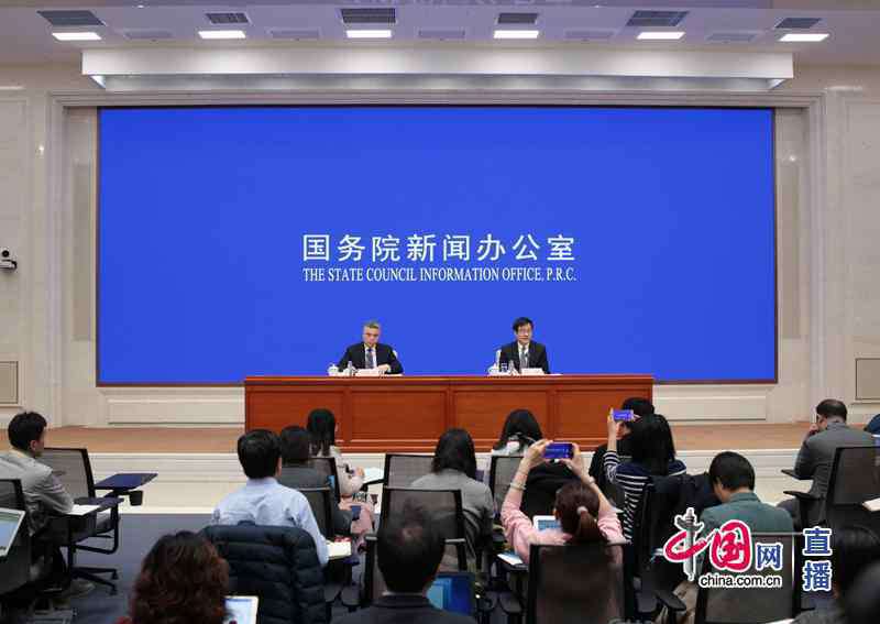 恢复五一黄金周 《政府工作报告》修改83处，起草组解释为何“恢复五一黄金周”没吸收？