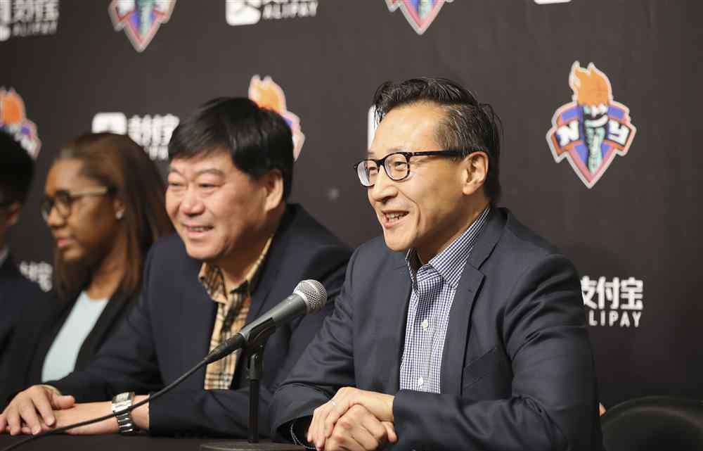 普罗霍洛夫 NBA惊现首位华裔大BOSS！天价买篮网，他真的只是为圆自己的“篮球梦”吗？