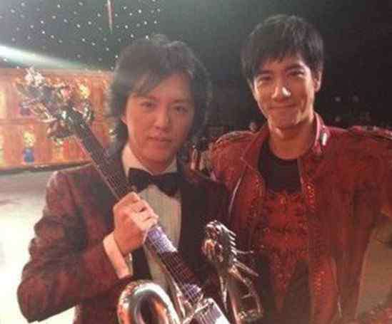 王力宏同性照 王力宏三次同性绯闻揭秘